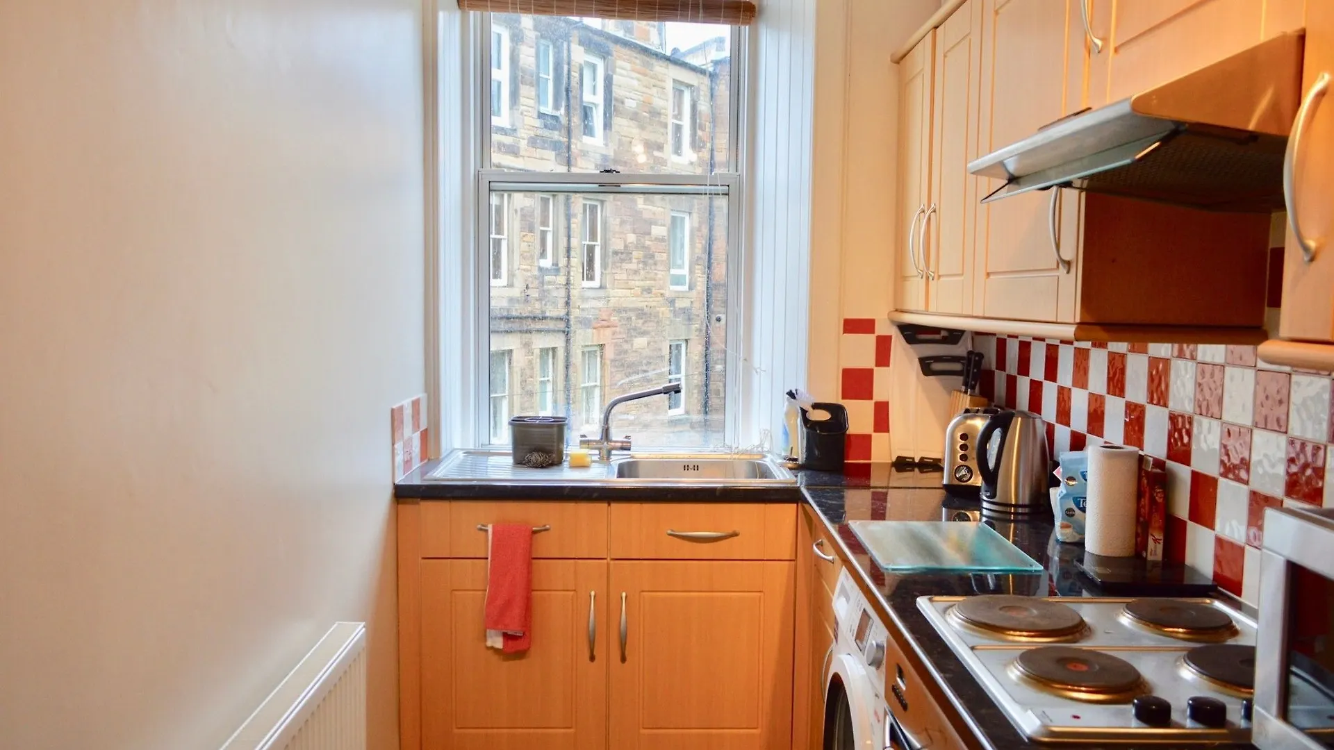 One Bedroom Flat With Box Room In Édimbourg
